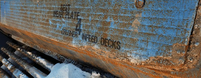 BEST WEAR PLATE FOR CRUSHER INFEED DECKS