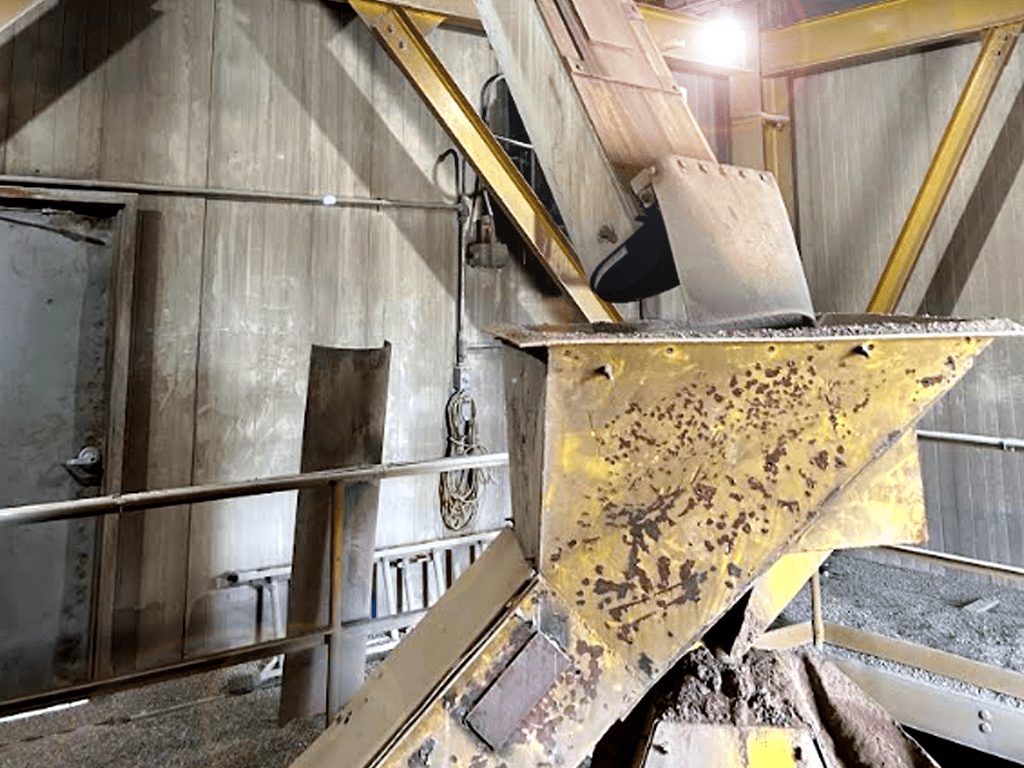 Diverter with Wear Steel