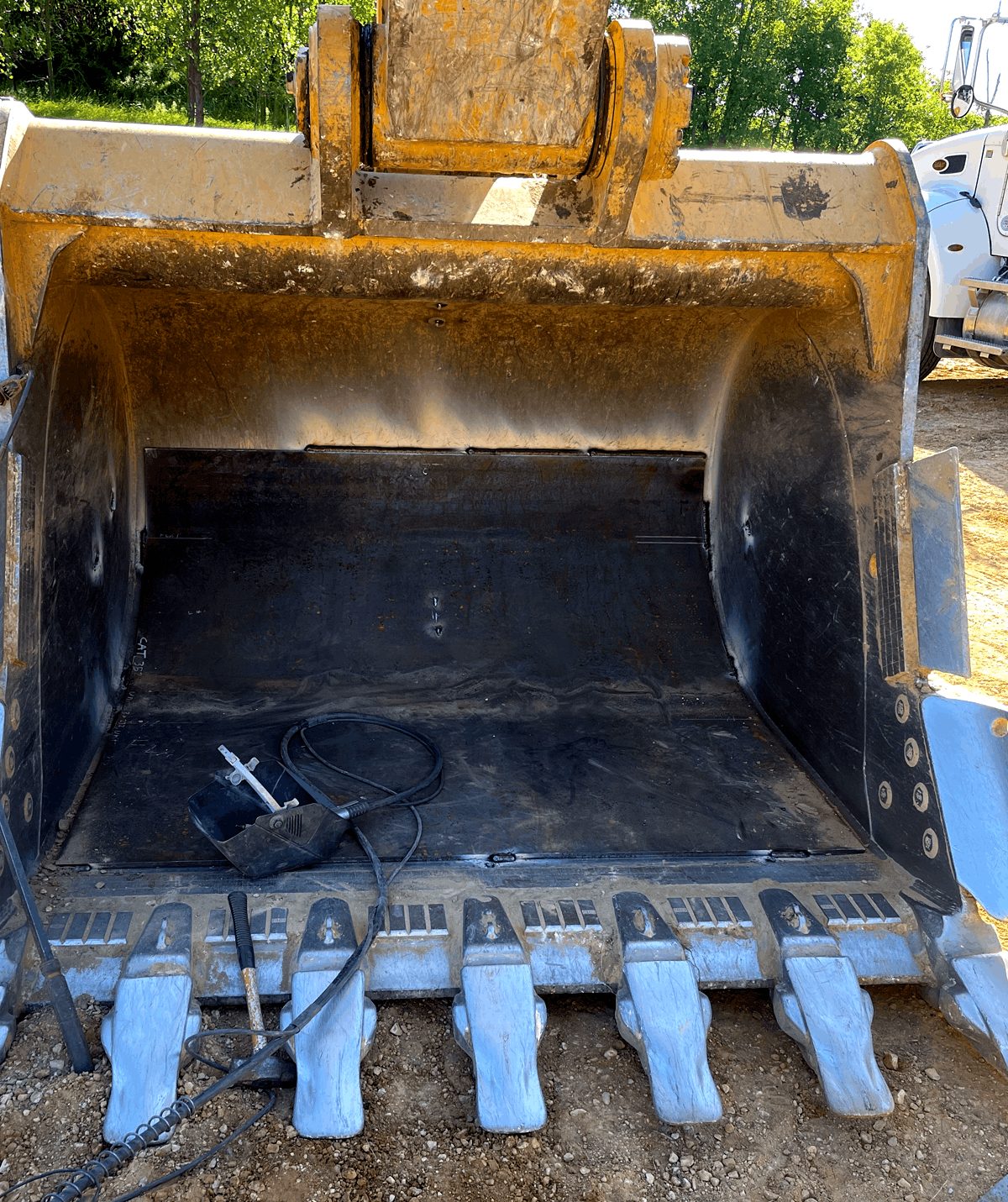 Bucket Fabrication With QT-Plus