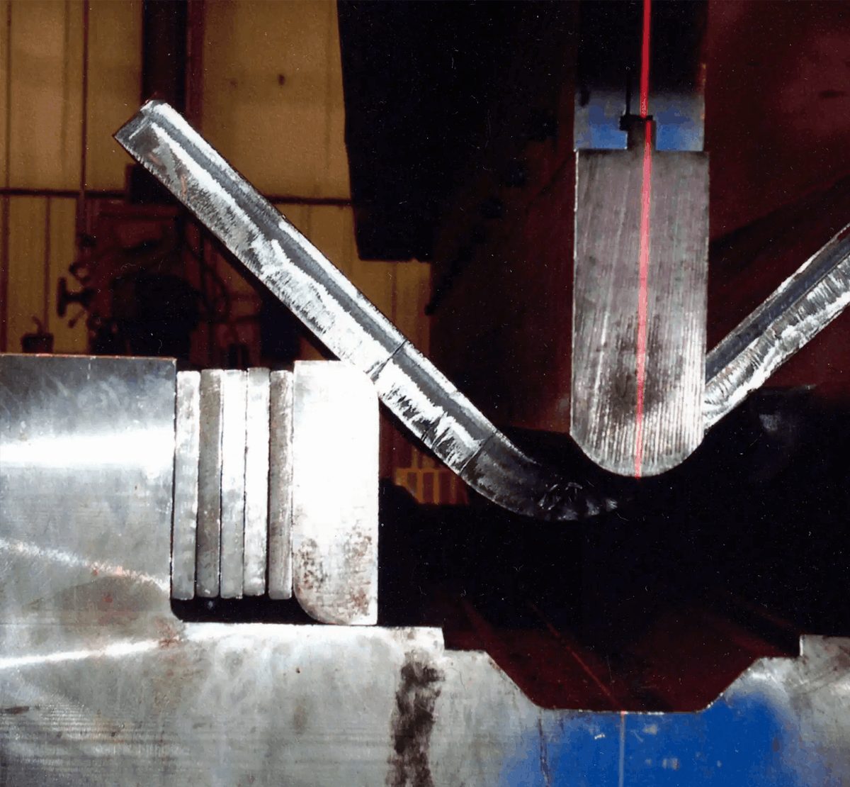 Laser Alignment of Wear Steel